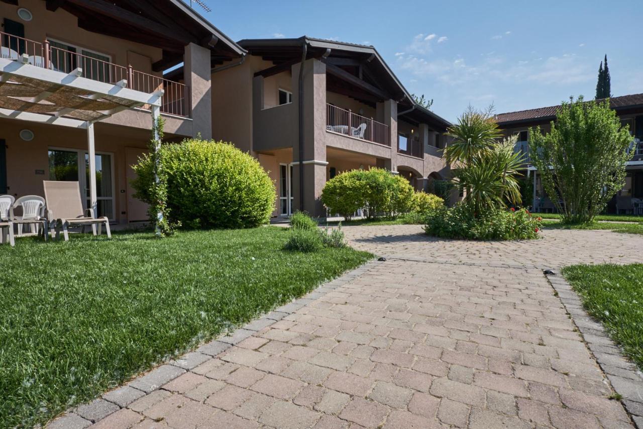 Villaggio Turistico Lugana Marina Sirmione Exterior foto